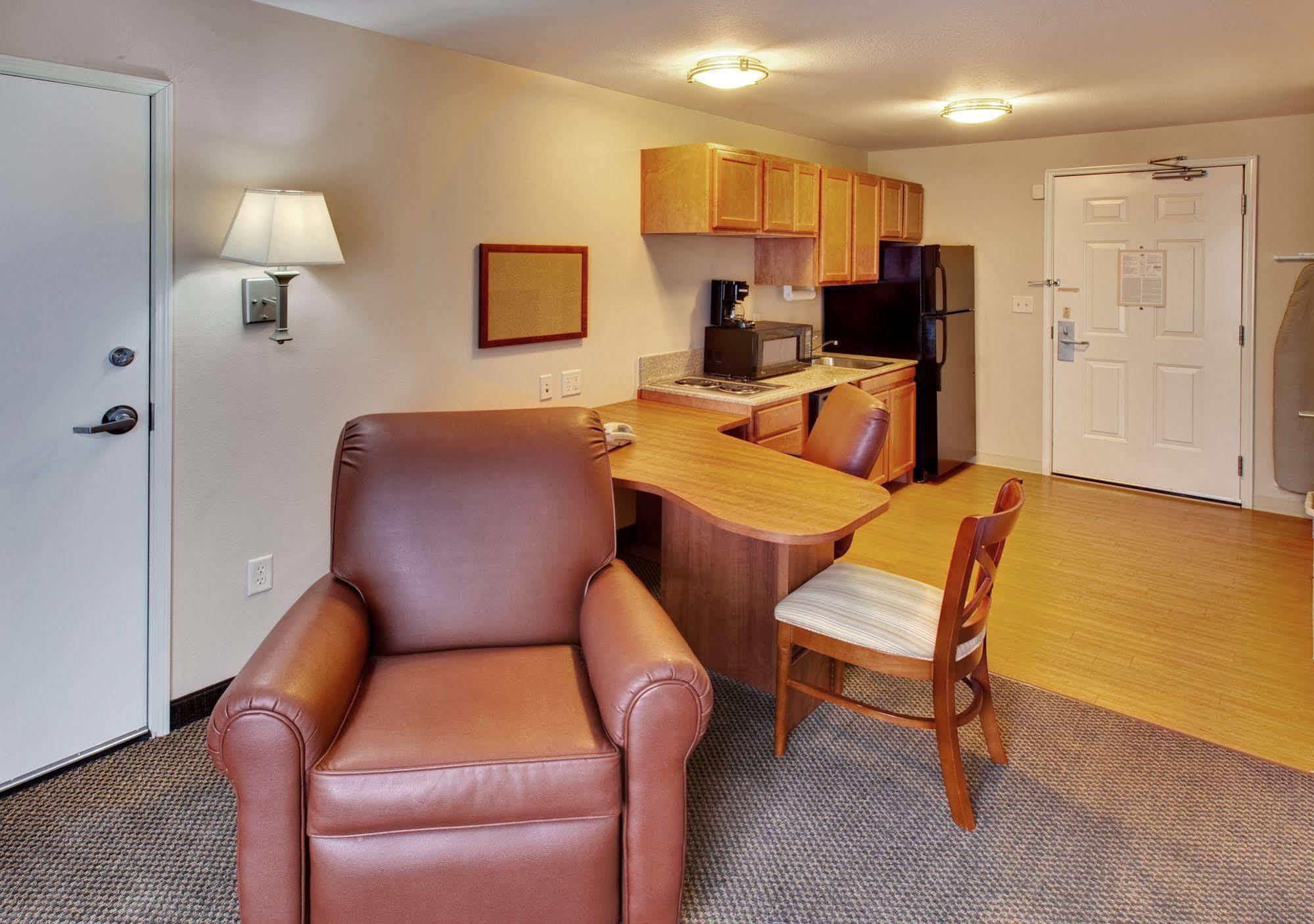 Candlewood Suites Lincoln By Ihg Quarto foto